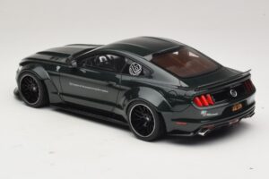 Ford Mustang Liberty Walk Verde GT Spirit 1:18 GT838 Resina - imagen 5 de 6