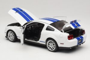 Ford Shelby Cobra GT500 Concept Blanco con Raya Azul AUTOart 1:18 73052 Metal - imagen 5 de 8