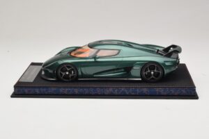 Koenigsegg Regera Carbono Verde Teñido FrontiArt 1:18 AS010-110 Resina - imagen 3 de 7