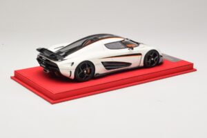 Koenigsegg Regera Blanco con Carbono Negro FrontiArt 1:18 REMC043 Resina - imagen 2 de 7