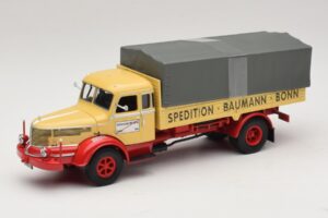 Krupp Titan Camión de Plataforma Baumann Bonn Minichamps 1:43 439069025 Metal