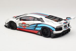 Lamborghini Aventador LB Works Martini Livery AUTOart 1:18 79185 Compuesto - imagen 7 de 8