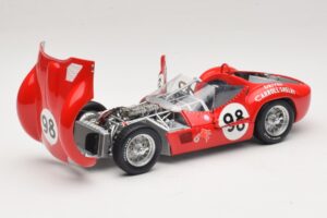 Maserati Tipo 61 #98 C. Shelby Times Mirror Grand Prix for Sportscars 1960 Minichamps 1:18 100601298 Metal - imagen 2 de 8