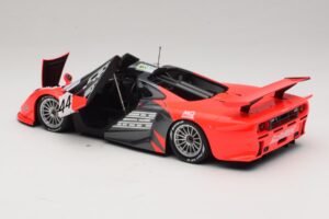 McLaren F1 GTR Lark #44 Tsuchiya / Ayles 24 Hours of Le Mans 1997 Minichamps 1:18 530133744 Metal - imagen 5 de 8