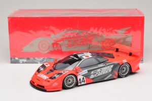 McLaren F1 GTR Lark #44 Tsuchiya / Ayles 24 Hours of Le Mans 1997 Minichamps 1:18 530133744 Metal - imagen 8 de 8