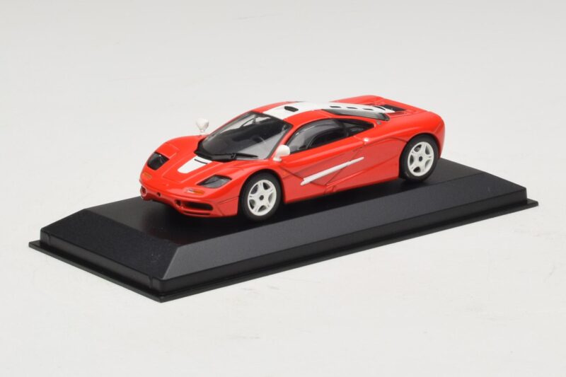 McLaren F1 Rojo Con Rayas Blancas Minichamps 1:43 MCLAREN005 Metal
