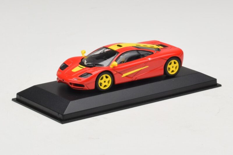 McLaren F1 Rojo Con Rayas Amarillas Minichamps 1:43 McLaren F1 Rojo Con Rayas Amarillas Minichamps 1:43 MCLAREN006 Metal