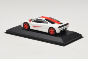 McLaren F1 Blanco Con Rayas Rojas Minichamps 1:43 MCLAREN003 Metal - imagen 2 de 4