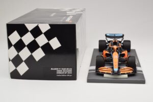 McLaren MCL36 #3 D. Ricciardo Bahrain GP 2022 Minichamps 1:18 537221803 Metal - imagen 3 de 7