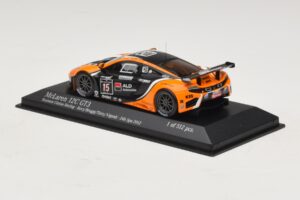 McLaren MP4-12C GT3 #15 Boutsen Racing Bovy / Broggi 24 Hours of Spa 2012 Minichamps 1:43 437121315 Metal - imagen 3 de 4