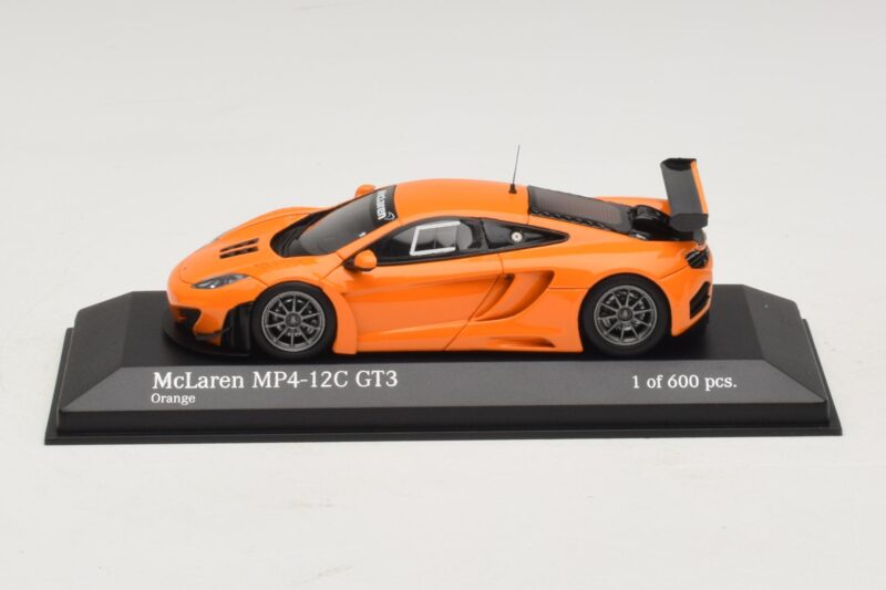 McLaren MP4-12C GT3 Street Naranja Minichamps 1:43 437121399 Metal