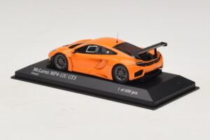 McLaren MP4-12C GT3 Street Naranja Minichamps 1:43 437121399 Metal - imagen 3 de 4