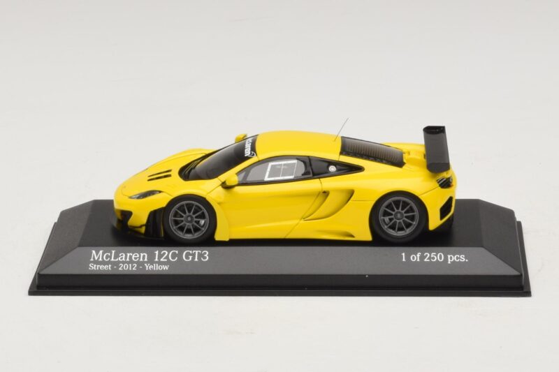 McLaren MP4-12C GT3 Street Amarillo Minichamps 1:43 McLaren MP4-12C GT3 Street Amarillo Minichamps 1:43 437121396 Metal