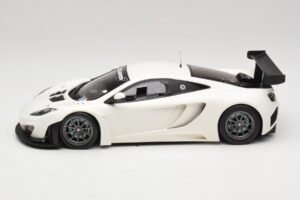 McLaren MP4-12C GT3 Blanco 2013 Minichamps 1:18 151121394 Metal - imagen 3 de 6