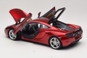 McLaren MP4-12C Rojo Metalizado Minichamps 1:18 110133022 Metal - imagen 5 de 8