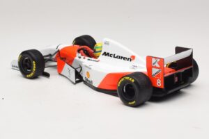 McLaren MP4/8 Ford #8 A. Senna Winner European GP 1993 Minichamps 1:18 540931818 Metal - imagen 5 de 7