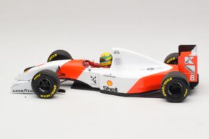 McLaren MP4/8 Ford #8 A. Senna Winner Japanese GP 1993 Minichamps 1:18 540931878 Metal - imagen 4 de 7