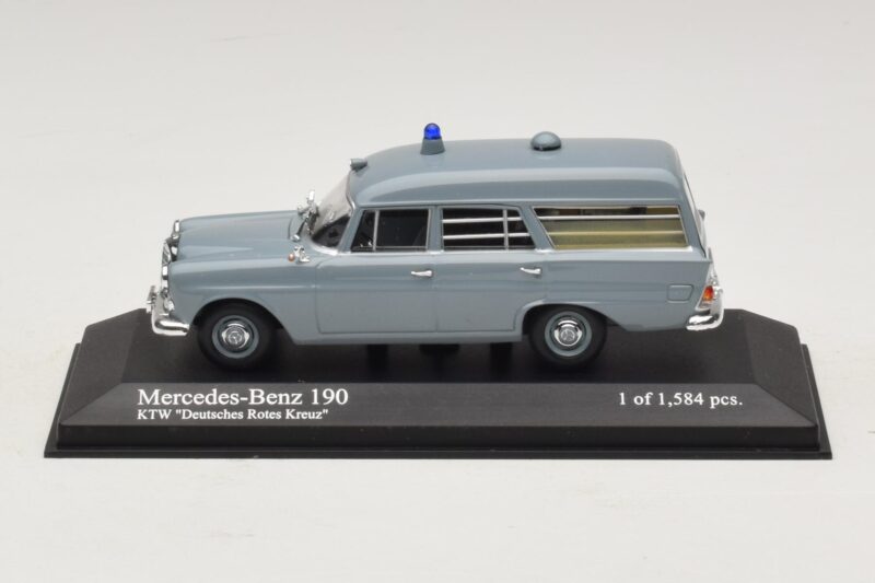 Mercedes 190 W110 Ambulancia DRK Minichamps 1:43 Mercedes 190 W110 Ambulancia DRK Minichamps 1:43 400037270 Metal
