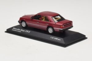 Mercedes 230E W124 Rojo Metalizado Minichamps 1:43 400037001 Metal - imagen 3 de 4