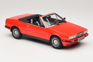Mercedes 300 Descapotable Rojo Oscuro Minichamps 1:43 437032131 Metal - imagen 4 de 6