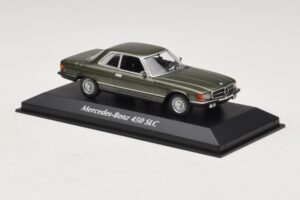 Mercedes 450 SLC C107 Verde Oscuro Metalizado Maxichamps 1:43 940033420 Metal - imagen 3 de 4