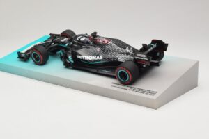 Mercedes AMG Petronas W11 EQ Performance #44 L. Hamilton 91st F1 Win Eifel GP 2020 Minichamps 1:18 113201144 Metal - imagen 5 de 6
