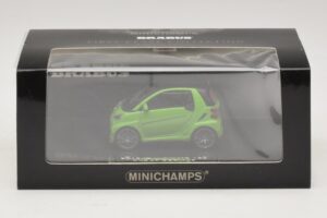 Mercedes Brabus Ultimate 120 Verde Minichamps 1:43 437032700 Metal - imagen 5 de 5