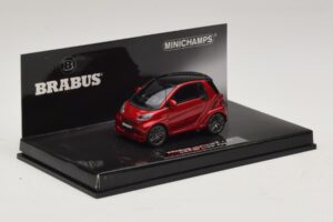 Mercedes Brabus Ultimate 120 Rojo Minichamps 1:43 437032701 Metal - imagen 2 de 5