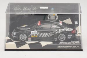 Mercedes CLK DTM #2 J. Alesi First DTM Podium Finish Hockenheim 2002 Minichamps 1:43 400023292 Metal - imagen 4 de 4
