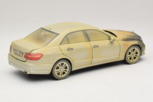 Mercedes E-Class W212 Quemado Dubái Auto De Arte Minichamps 1:18 MB008 Metal - imagen 2 de 6