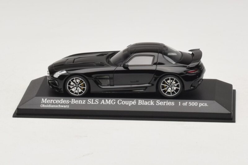 Mercedes SLS AMG C197 Black Series Negro Metalizado Minichamps 1:43 437033020 Metal