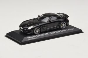 Mercedes SLS AMG C197 Black Series Negro Metalizado Minichamps 1:43 437033020 Metal - imagen 2 de 4
