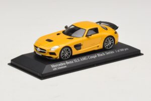 Mercedes SLS AMG C197 Black Series Dorado Minichamps 1:43 437033022 Metal - imagen 2 de 4