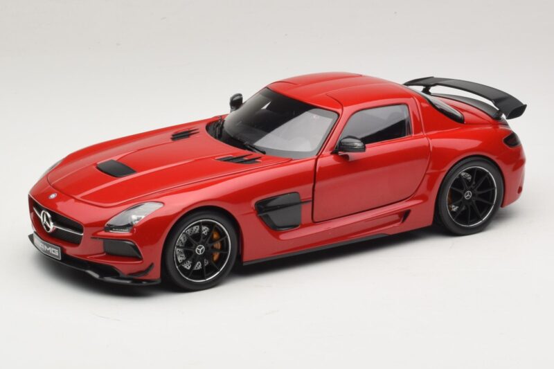 Mercedes SLS AMG C197 Black Series Rojo Minichamps 1:18 110033022 Metal