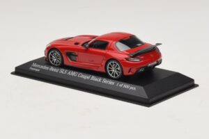 Mercedes SLS AMG C197 Black Series Rojo Minichamps 1:43 437033021 Metal - imagen 3 de 4