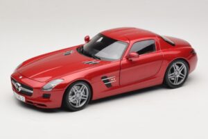 Mercedes SLS AMG C197 Rojo Metalizado Minichamps 1:18 100039020 Metal