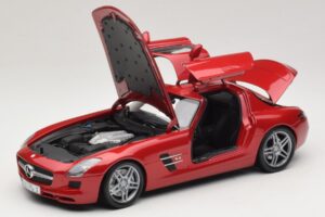 Mercedes SLS AMG C197 Rojo Metalizado Minichamps 1:18 100039020 Metal - imagen 2 de 8