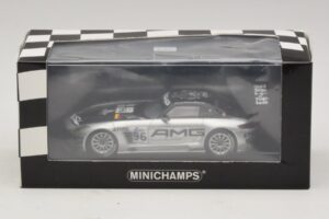 Mercedes SLS AMG GT3 #96 M. Hakkinen / R. Arnold 6 Hours of Zhuhai 2011 Minichamps 1:43 410113296 Metal - imagen 4 de 4
