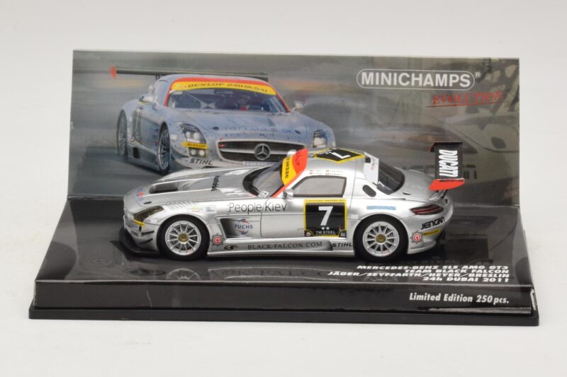 Mercedes SLS AMG GT3 #7 Black Falcon Jager / Seyffarth 24 Hours of Dubai 2011 Minichamps 1:43 437110307 Metal