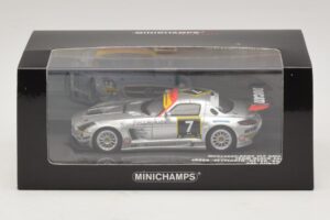 Mercedes SLS AMG GT3 #7 Black Falcon Jager / Seyffarth 24 Hours of Dubai 2011 Minichamps 1:43 437110307 Metal - imagen 5 de 5
