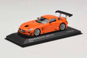 Mercedes SLS AMG GT3 Street Orange Minichamps 1:43 410113204 Metal - imagen 2 de 4