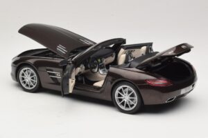 Mercedes SLS AMG Sepang Brown Minichamps 1:18 B66960080 Metal - imagen 6 de 9