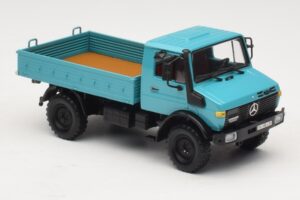 Mercedes Unimog 1300 L Camión de Plataforma Azul Minichamps 1:43 439033020 Metal - imagen 4 de 6