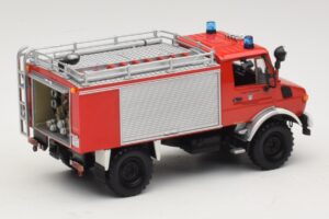 Mercedes Unimog 1300 L TLF 8/18 FF Oberammergau Minichamps 1:43 439033071 Metal - imagen 2 de 6
