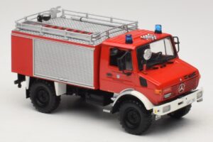 Mercedes Unimog 1300 L TLF 8/18 FF Oberammergau Minichamps 1:43 439033071 Metal - imagen 4 de 6