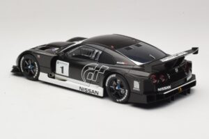 Nissan GT-R R35 Stealth Model Gran Turismo 5 AUTOart 1:18 81041 Metal - imagen 7 de 9