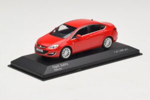 Opel Astra J Rojo Minichamps 1:43 410042001 Metal - imagen 2 de 4