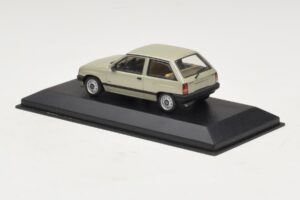Opel Corsa A Verde Claro Metalizado Minichamps 1:43 CORSA001 Metal - imagen 3 de 4