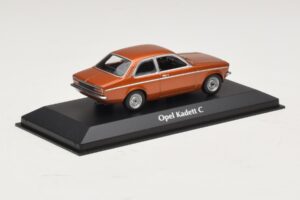 Opel Kadett C Bronce Metalizado Maxichamps 1:43 940045600 Metal - imagen 2 de 4