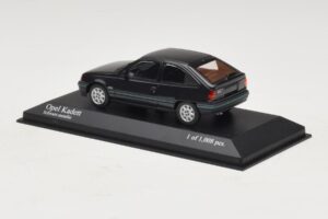 Opel Kadett E Black Metallic Minichamps 1:43 400045901 Metal - imagen 3 de 4